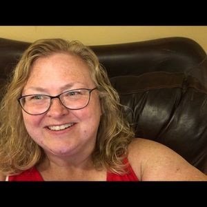 Meet your Posher, Tania